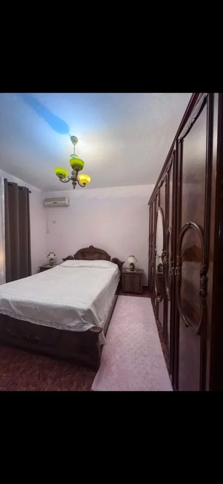 Tirane, jepet me qera apartament 2+1 Kati 1, 120 m² 40.000 Leke (Laprake)