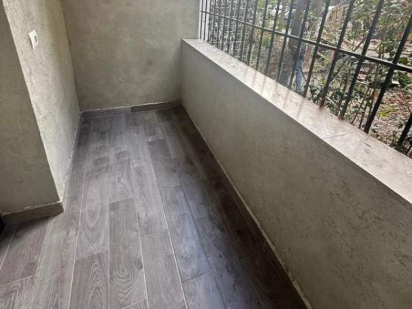 Tirane, jepet me qera zyre Kati 0, 70 m² 40.000 Leke (21 Dhjetori)