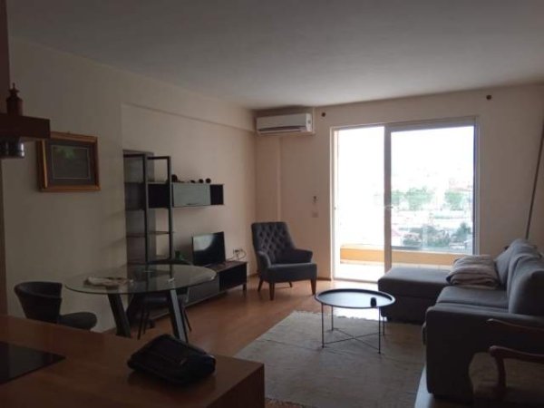 Tirane, jepet me qera apartament 2+1 Kati 3, 450 Euro (ish Stacioni i Trenit)