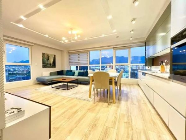 Tirane, shitet apartament 2+1 120 m²  (stacioni Trenit)
