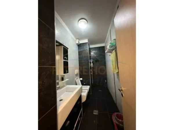 Tirane, Shitet apartament 2+1+A+BLK Kati 11, 130 m² 335000 (BULEVARDI ZOGU I)