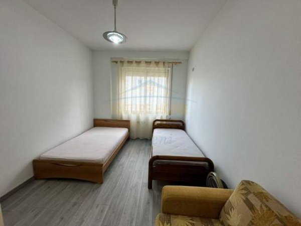 Tirane, jepet me qera apartament 2+1 Kati 4, 96 m² 800 Euro (Liqeni i Thate)