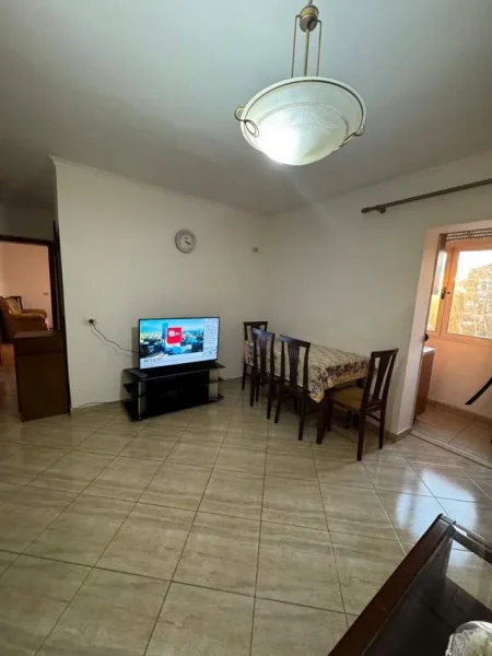 Tirane, jepet me qera apartament 2+1+A+BLK Kati 5, 85 m² 45.000 Leke (Tregu Cam)