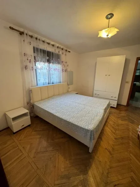 Tirane, jepet me qera apartament 2+1+A+BLK Kati 5, 85 m² 45.000 Leke (Tregu Cam)