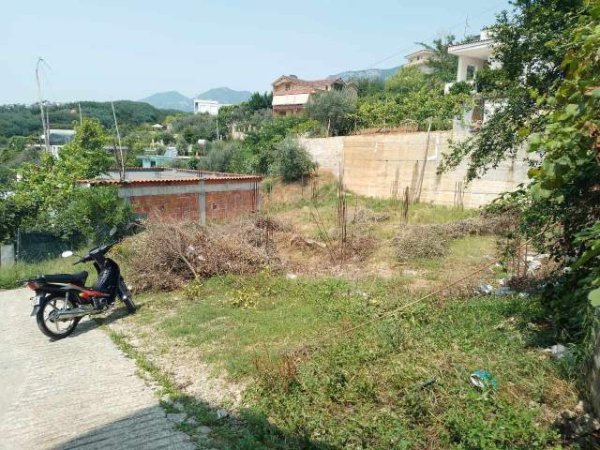 Tirane, shes truall 250 m² 32.000 Euro (Rruga Spahiu)