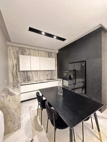 Tirane, jepet me qera apartament 2+1+BLK Kati 11, 100 m² 1.100 Euro (rruga dritan hoxha)