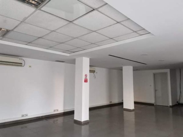 Tirane, jepet me qera dyqan Kati 0, 100 m² 2.000 Euro (ali demi)