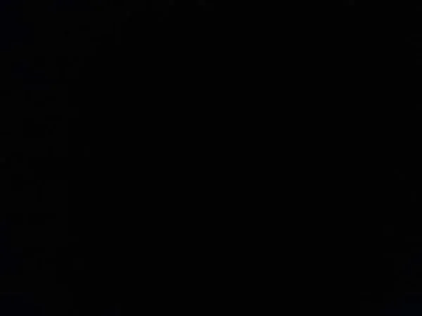 Tirane, jap me qera apartament 2+1 300 Leke (Jepet me Qera)