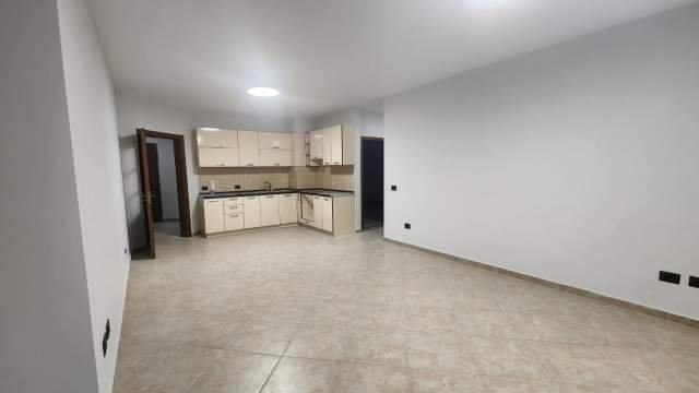 Tirane, shitet apartament 3+1+BLK Kati 3, 133 m²  (Liqeni i Thate)