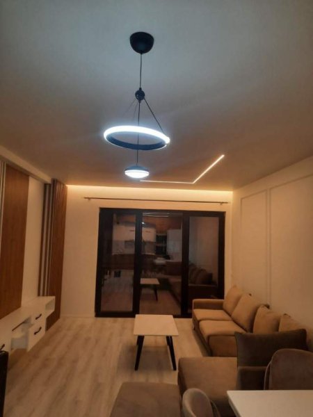 Tirane, jepet me qera apartament Kati 3, 127 m² 600 Euro (Farmacia 10)
