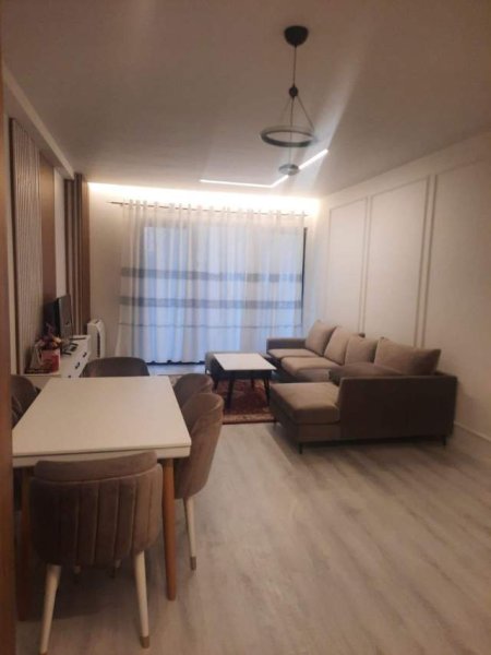 Tirane, jepet me qera apartament Kati 3, 127 m² 600 Euro (Farmacia 10)