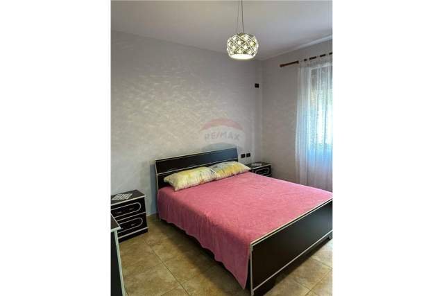 Tirane, jepet me qera apartament 2+1+A+BLK Kati 1, 105 m² 40.000 Leke