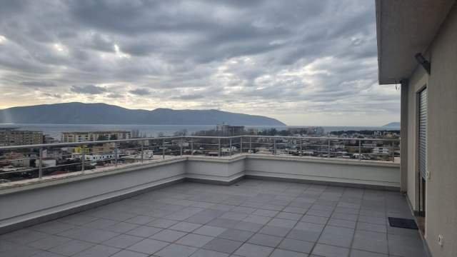 Vlore, shes Penthouse 3+1+BLK 211 m² 400.000  (Transballkanike)