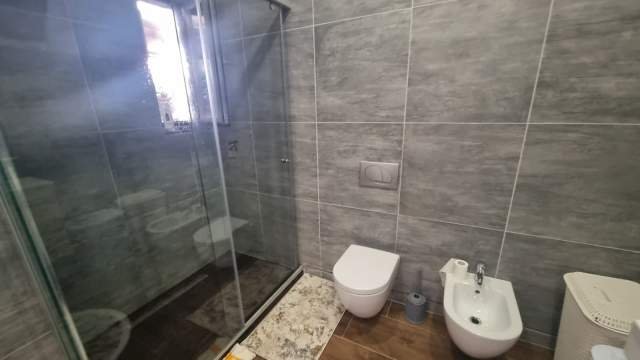 Vlore, shes Penthouse 3+1+BLK 211 m² 400.000  (Transballkanike)