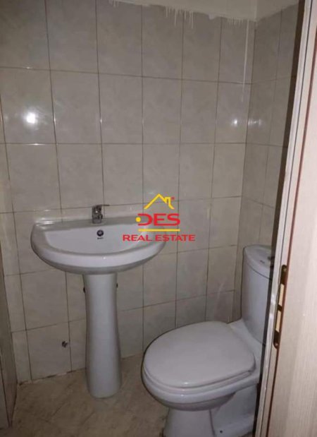 Vlore, shitet dyqan Kati 0, 52 m² 65.000 Euro (Prane Konad)