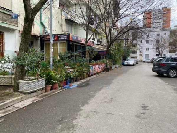 Tirane, shitet ambjent biznesi Kati 0, 62 m² 180.000 Euro (Bulevardi Asim Vokshi, shkolla Harry Fultz)