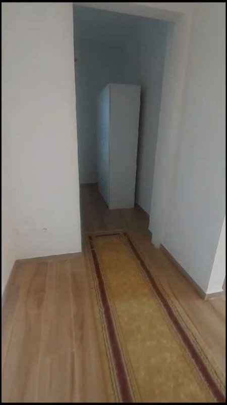 Tirane, jepet me qera apartament 1+1+BLK Kati 3, 75 m² 30.000 Leke (ne fund te rruges Jordan Misja)