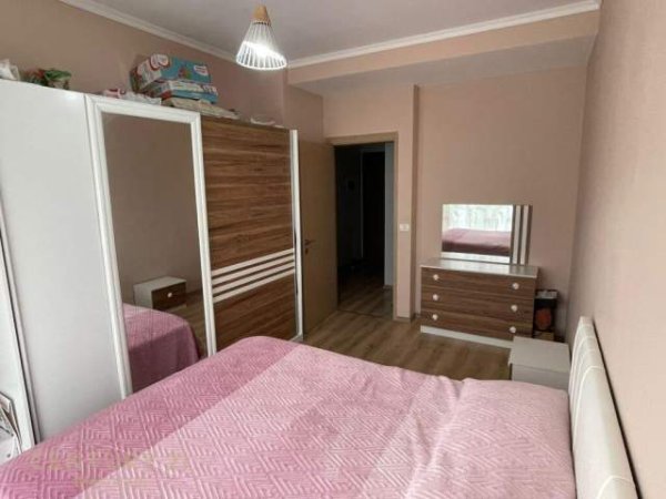 Tirane, jepet me qera apartament 1+1+BLK Kati 5, 65 m² 400 Euro (Ali Demi)