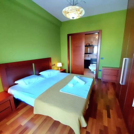 Tirane, jepet me qera apartament 2+1+BLK Kati 6, 110 m² 750 Euro (rruga isa boletini perballe gjimnazit sami frasher)