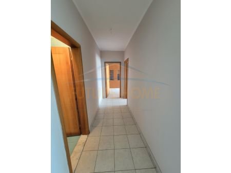 Tirane, shitet apartament 2+1+BLK Kati 8, 92 m² 83000Euro (Kthesa E Kamzes)