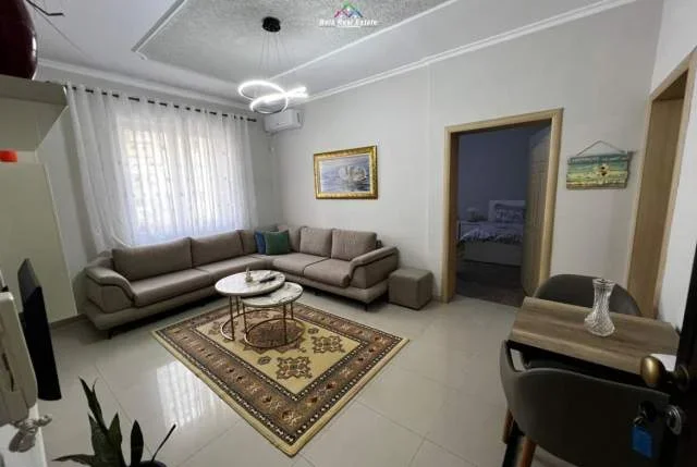 Tirane, jepet me qera apartament 1+1+BLK Kati 2, 70 m² 600 Euro (rruga e elbasanit)