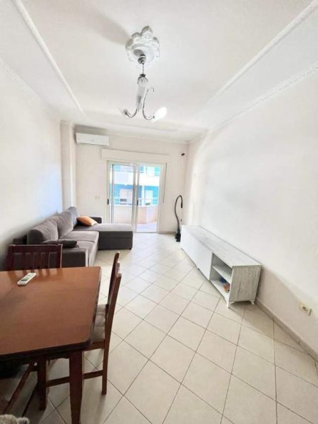 Shqiperi, shitet apartament 65 m² 65.000 Euro