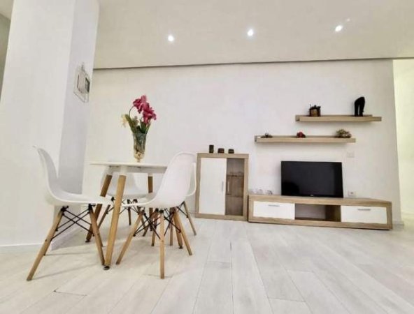 Tirane, shitet apartament 2+1 Kati 1, 111 m² 139.000 Euro