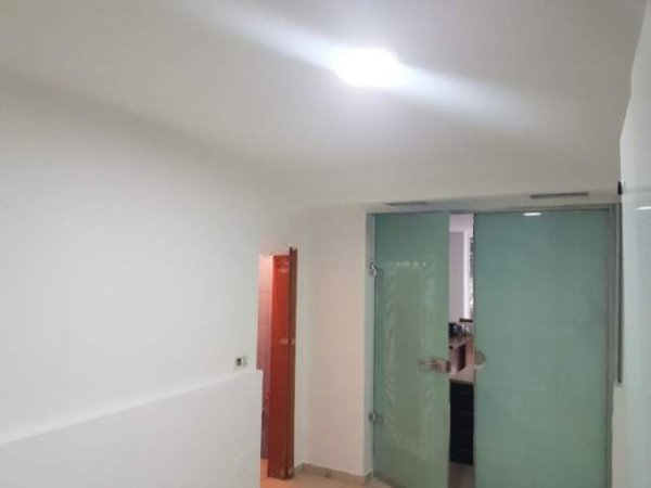 Tirane, jepet me qera apartament Kati 0, 50 m² 350 Euro (21 Dhjetori)