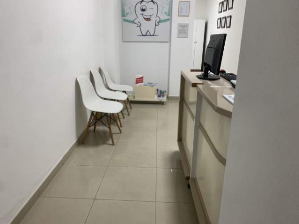 Tirane, Shitet Klinike Dentare me te gjitha pajisjet 12.000 €