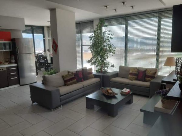 Tirane, jepet me qera apartament 3+1+A+BLK Kati 7, 225 m² 1.200 Euro (someg)
