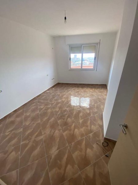 Tirane, ofert apartament 2+1 Kati 6, 120 m² 180.000 Euro (Ferit Xhajko)