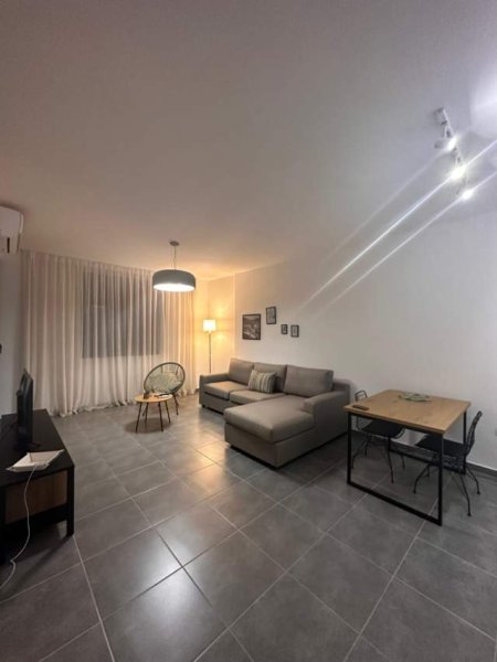 Tirane, jepet me qera apartament 1+1+BLK Kati 5, 68 m² 500 Euro (Liqeni thate)