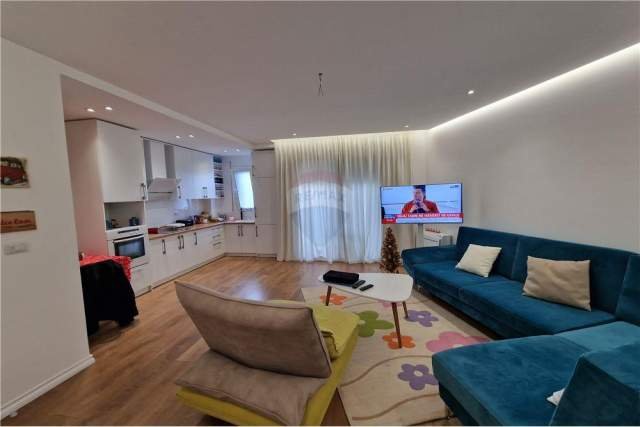 Vlore, shes apartament 1+1+BLK Kati 3, 62 m² 2.300 Euro/m2 (Rr Dhimiter Konomi)