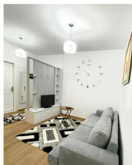 Tirane, jepet me qera apartament 1+1+BLK Kati 4, 60 m² 450 Euro (Brryli)