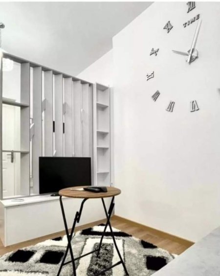Tirane, jepet me qera apartament 1+1+BLK Kati 4, 60 m² 450 Euro (Brryli)