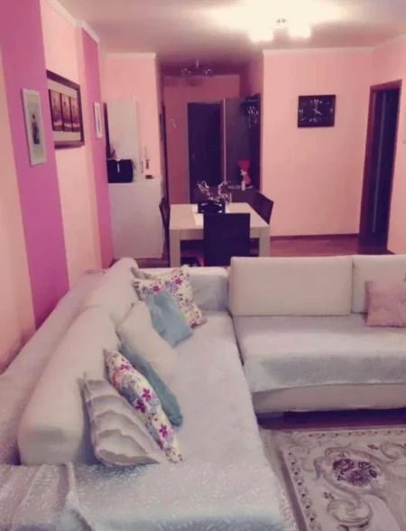 Tirane, jap me qera apartament 2+1+BLK Kati 5, 105 m² 550 Euro (Ish Parku)