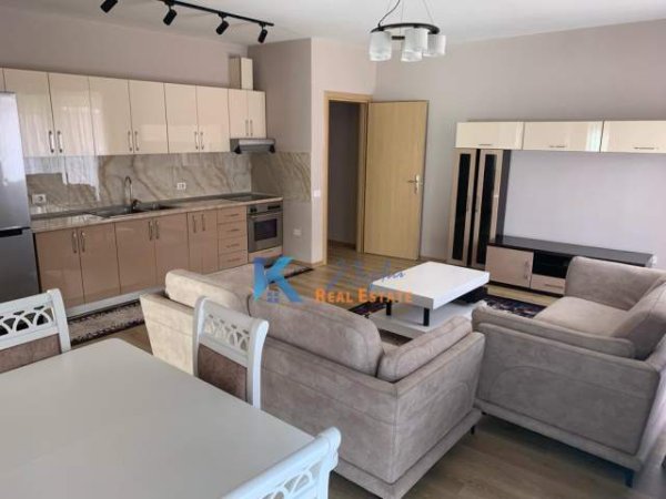 Tirane, jap me qera apartament 2+1+BLK Kati 6, 100 m² 650 Euro (Kompleksi Delijorgji)