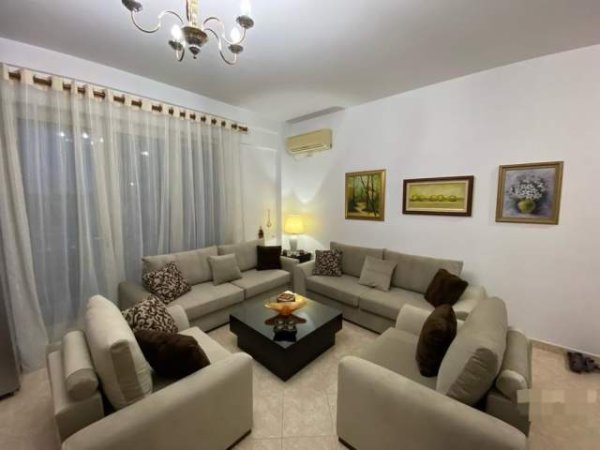 Tirane, jepet me qera apartament 1+1+BLK Kati 8, 75 m² 500 Euro (don bosko)