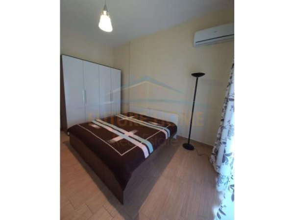 Tirane, jepet me qera apartament 3+1 Kati 2, 161 m² 1.500 Euro (sami frasheri)