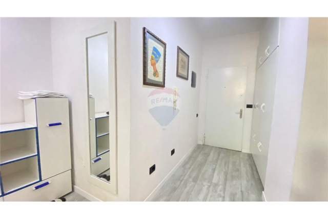 Tirane, shitet apartament 2+1 Kati 3, 80 m² 129.500 Euro (21 dhjetori)