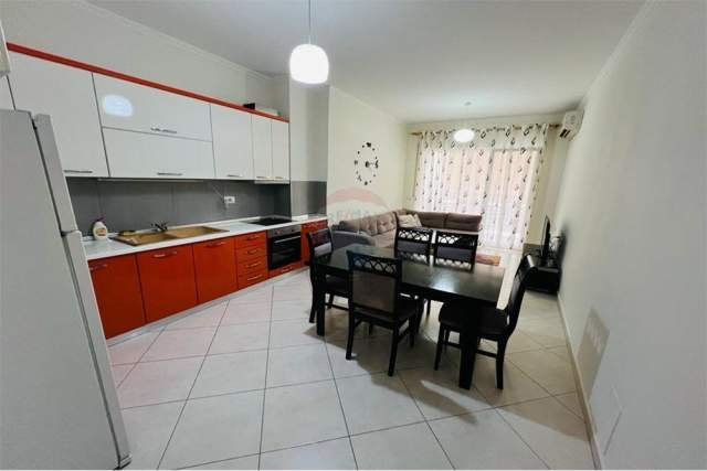 Tirane, jepet me qera apartament 2+1+A+BLK Kati 3, 110 m² 500 Euro (Kopshti Botanik)