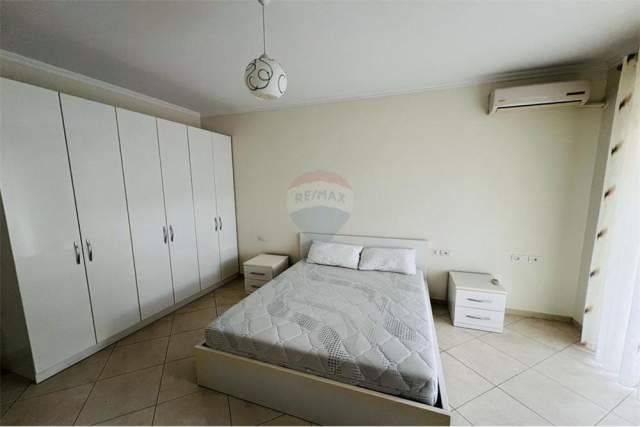 Tirane, jepet me qera apartament 2+1+A+BLK Kati 3, 110 m² 500 Euro (Kopshti Botanik)