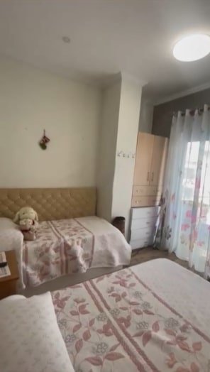 Tirane, jepet me qera apartament 2+1 Kati 4, 90 m² 500 Euro (Rruga Muhamed Deliu)