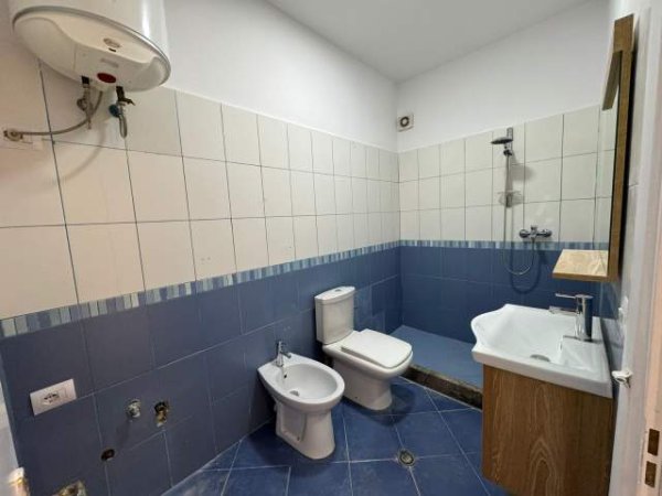 Tirane, shitet apartament 1+1+BLK Kati 4, 65 m² 88'000 Euro (Astir)