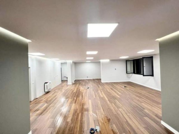 Tirane, shitet apartament 140 m² 420.000 Euro (Qender e Tiranes)