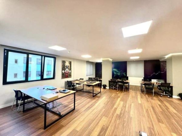 Tirane, shitet apartament 140 m² 420.000 Euro (Qender e Tiranes)