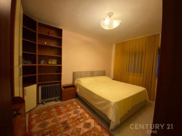 Tirane, jepet me qera apartament 1+1 Kati 7, 74 m² 550 Euro (Rruga Medar Shtylla, Komuna e Parisit)