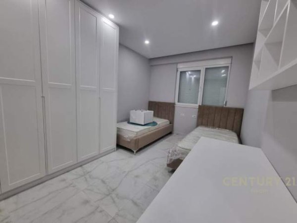 Tirane, jepet me qera apartament 2+1 Kati 2, 91 m² 900 Euro (Liqeni i Thate)