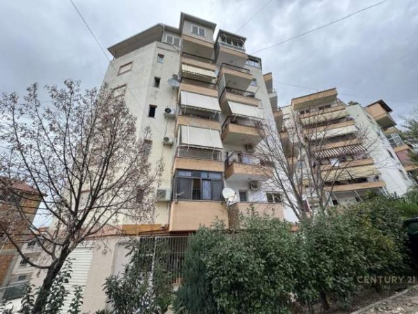 Tirane, shitet apartament 2+1 137.500 Euro (Idriz Dollaku)