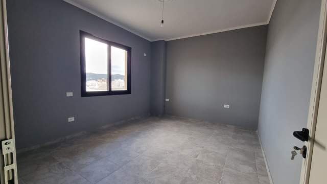 Shqiperi, shes Penthouse 3+1+BLK 135 m² 150.000 Euro (Vlore)